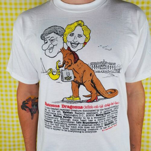 Rare VTG Bill & Hillary Clinton Clintonus Dragonus Reptile Cartoon T-Shirt Large